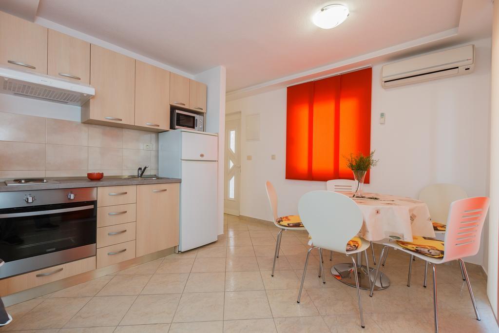 Apartments Viljac Traù Camera foto